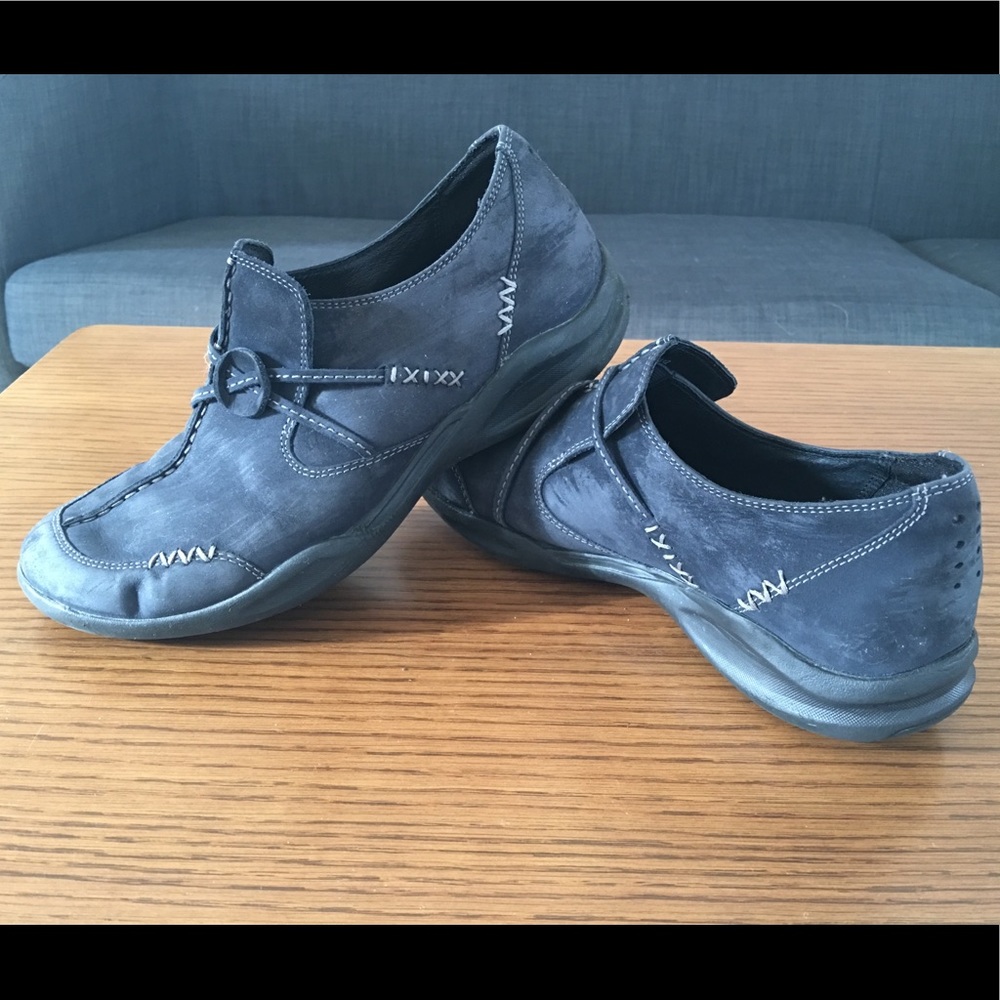 Clark’s wave shoes women’s 8M